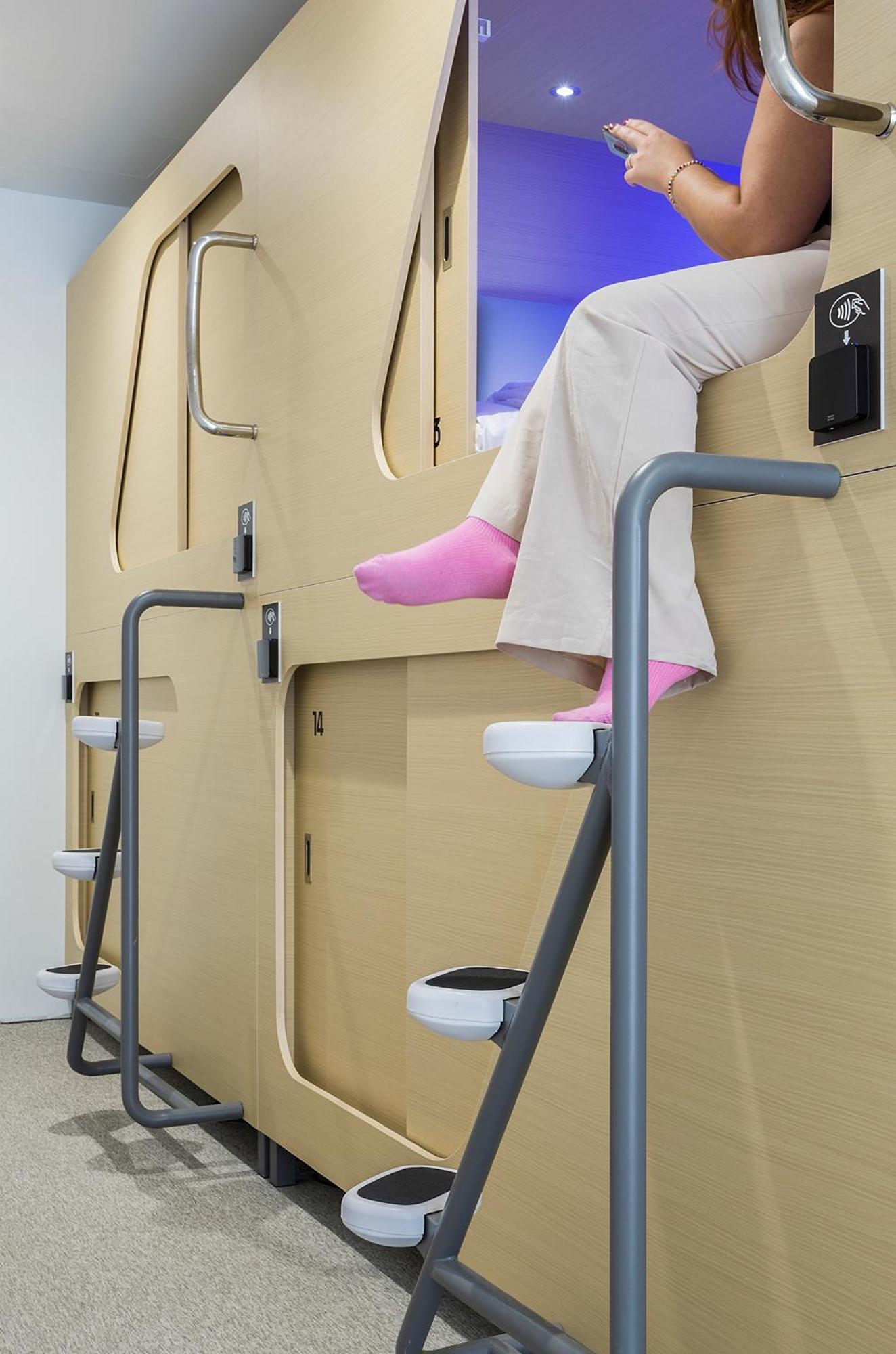 Capsulehotel Urban Cube *